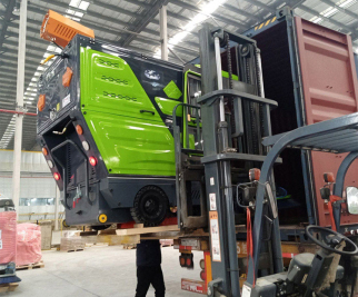 Pembaruan Pengiriman: Penyapu Dikirim ke Mumbai, India dengan Kemasan Pelindung Penuh